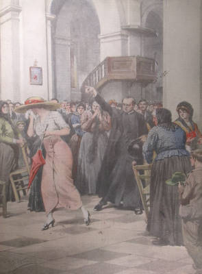 Fanciulla con vestiti scollati e poco pudici respinta da una chiesa (La Domenica del Corriere, 11 agosto 1912)